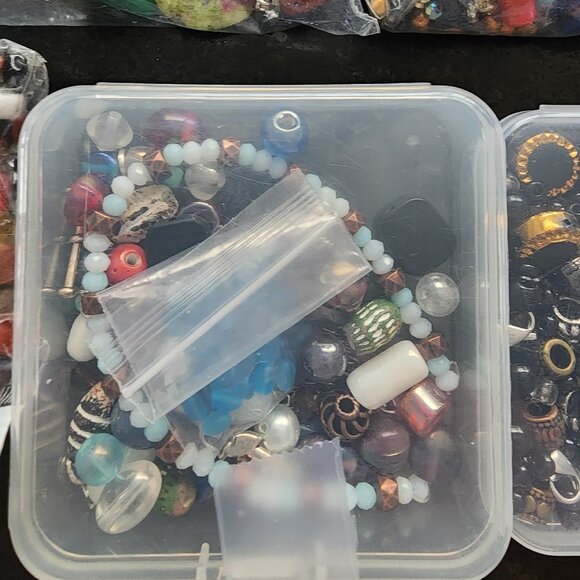 Wide Variety of Jewelry/Crafting Beads - Picture 3 of 12